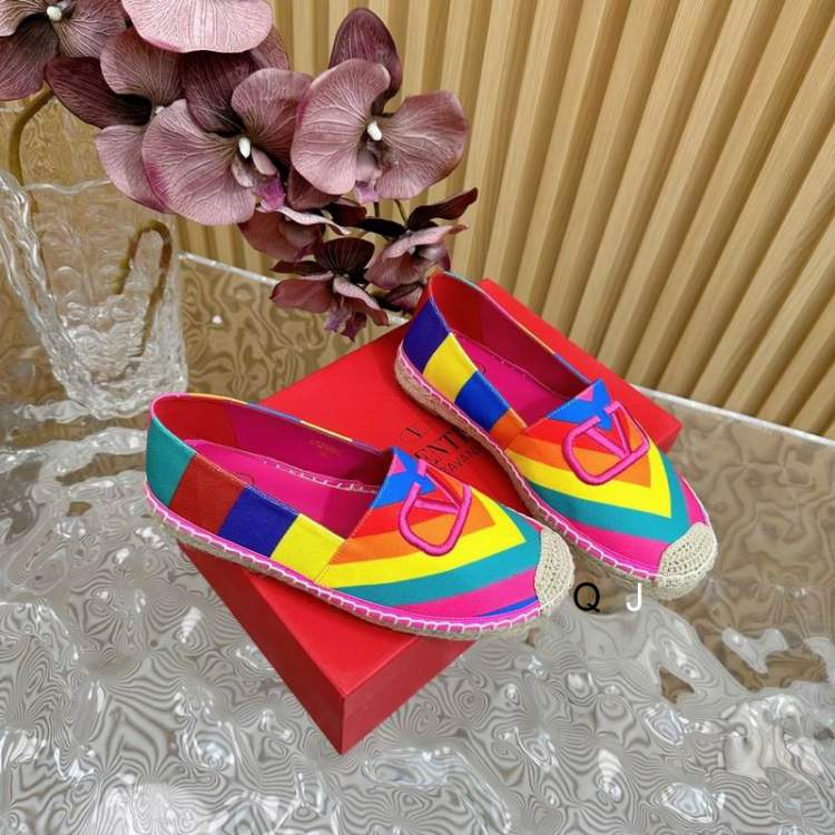 Picture of Valentino Shoes _SKUValentinosz35-40J020219937